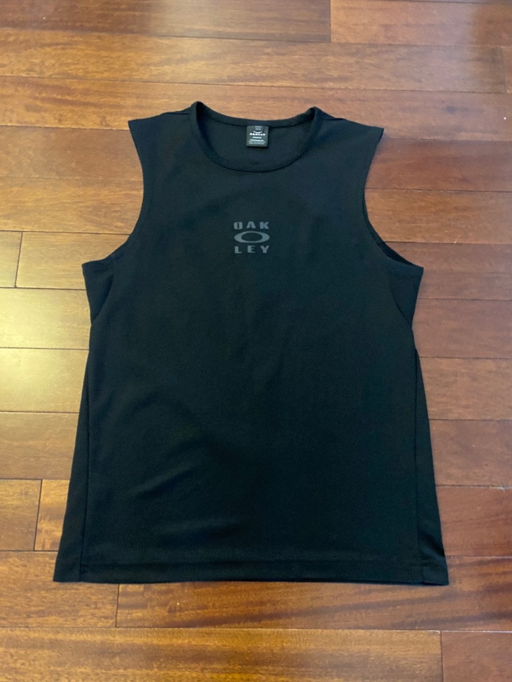 Oakley size small